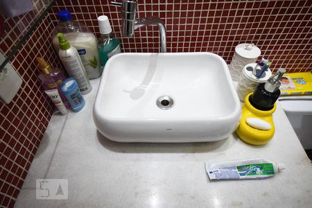 Apartamento para alugar com 62m², 3 quartos e 1 vagaDetalhe do Banheiro Suíte  