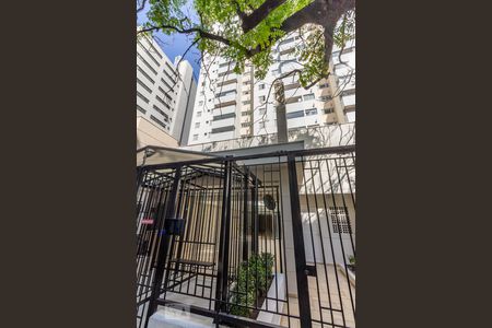 Apartamento para alugar com 76m², 2 quartos e 2 vagasFachada