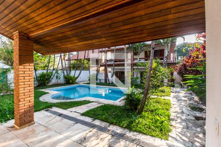 Casa de condomínio à venda com 350m², 4 quartos e 6 vagasÁrea gourmet