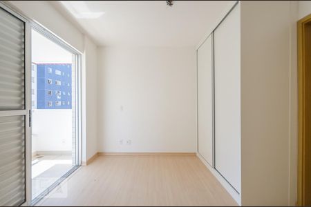 Suíte de apartamento para alugar com 2 quartos, 160m² em Buritis, Belo Horizonte