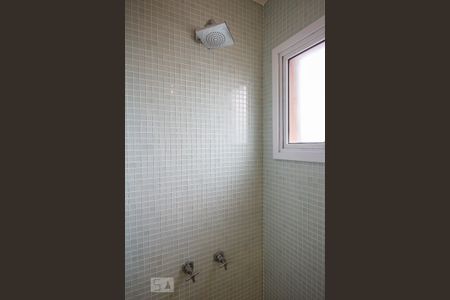 Banheiro social detalhe de kitnet/studio para alugar com 1 quarto, 35m² em Pinheiros, São Paulo