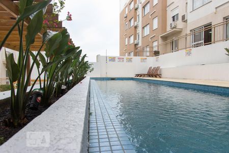 Apartamento à venda com 67m², 2 quartos e 1 vagaArea comum - Piscina