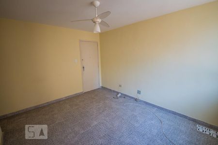 Sala de apartamento para alugar com 2 quartos, 70m² em Santa Rosa, Niterói