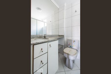 Apartamento à venda com 73m², 2 quartos e 1 vagaBanheiro da Suíte