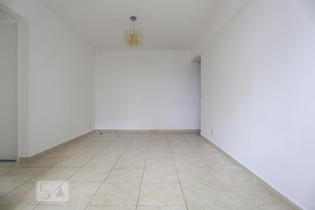 Sala de apartamento para alugar com 2 quartos, 65m² em Jardim Ester, São Paulo