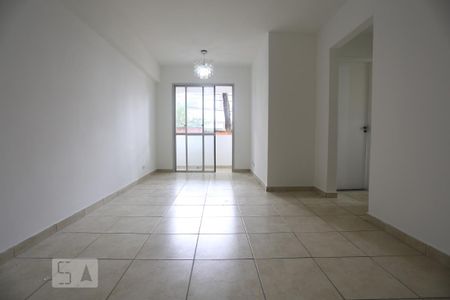 Sala de apartamento para alugar com 2 quartos, 65m² em Jardim Ester, São Paulo