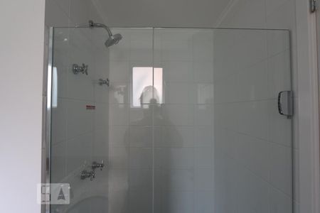 Apartamento para alugar com 77m², 2 quartos e 2 vagassuite