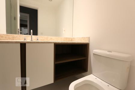 banheiro de apartamento para alugar com 2 quartos, 77m² em Jardim Leonor, São Paulo