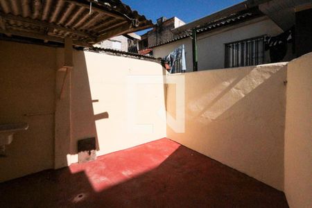 Casa para alugar com 55m², 1 quarto e sem vagaQuintal