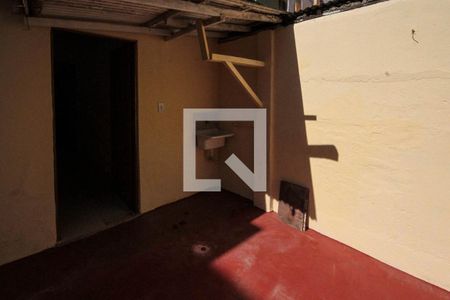 Casa para alugar com 55m², 1 quarto e sem vagaQuintal