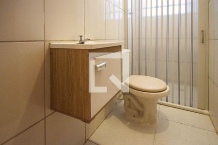 Banheiro de casa para alugar com 1 quarto, 55m² em Vila Brasil, São Paulo