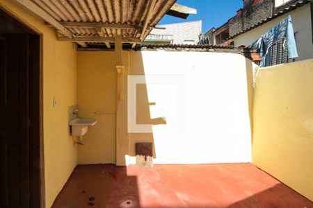 Casa para alugar com 55m², 1 quarto e sem vagaQuintal