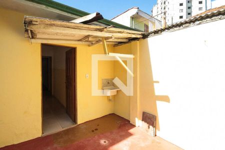 Casa para alugar com 55m², 1 quarto e sem vagaQuintal