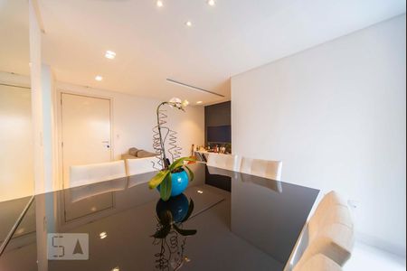 Sala de apartamento para alugar com 2 quartos, 73m² em Vila Valparaíso, Santo André