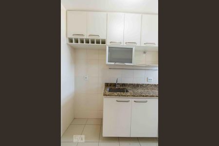 Apartamento à venda com 75m², 2 quartos e 1 vaga Apartamento à venda com 75m², 2 quartos e 1 vagaCozinha