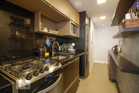 Apartamento à venda com 58m², 1 quarto e 2 vagasCozinha