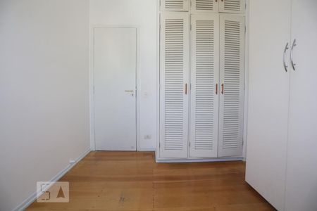 quarto  de apartamento para alugar com 2 quartos, 65m² em Vila Indiana, São Paulo