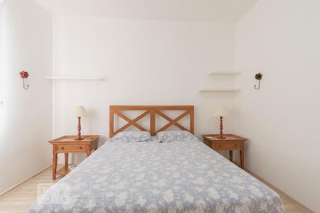 Quarto 1 de apartamento para alugar com 2 quartos, 64m² em Botafogo, Rio de Janeiro