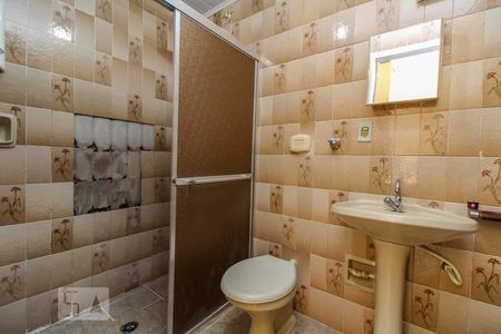 Banheiro de apartamento para alugar com 1 quarto, 30m² em Bom Jesus, Porto Alegre