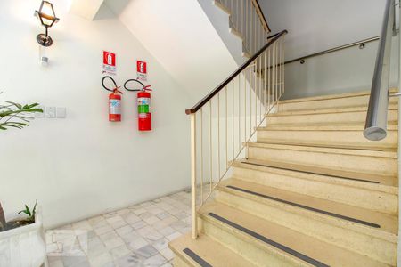 Hall de Entrada de apartamento para alugar com 1 quarto, 30m² em Bom Jesus, Porto Alegre