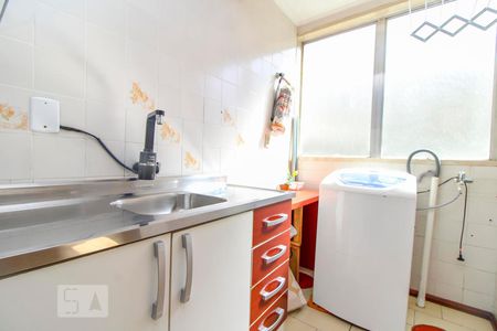 Cozinha de apartamento para alugar com 1 quarto, 30m² em Bom Jesus, Porto Alegre