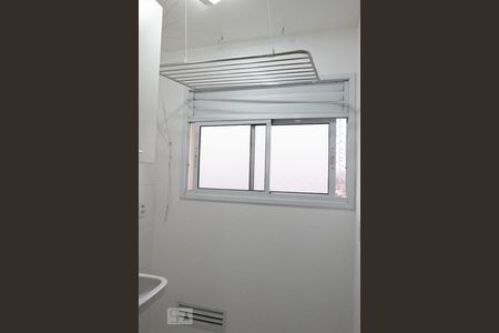 Detalhe da area de serviço de apartamento para alugar com 2 quartos, 53m² em Taboão, Diadema