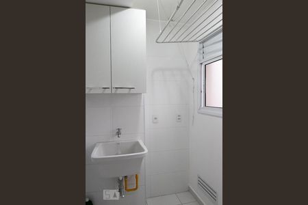 Área de Serviço de apartamento para alugar com 2 quartos, 53m² em Taboão, Diadema