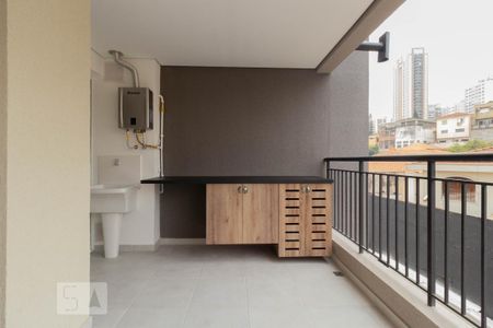 Apartamento para alugar com 56m², 2 quartos e 1 vaga Apartamento para alugar com 56m², 2 quartos e 1 vagaVaranda