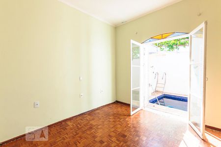 Casa à venda com 250m², 3 quartos e 2 vagasQuarto 2