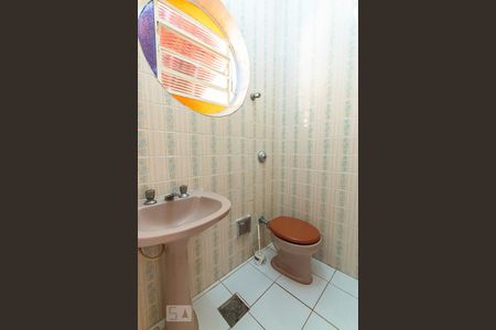 Lavabo de casa à venda com 3 quartos, 250m² em Parque São Quirino, Campinas