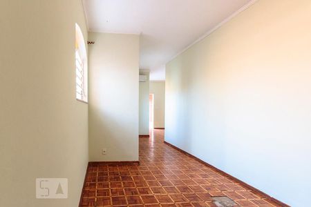 Sala de casa à venda com 3 quartos, 250m² em Parque São Quirino, Campinas