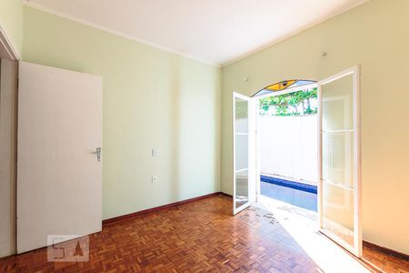 Casa à venda com 250m², 3 quartos e 2 vagasQuarto 1