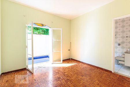 Quarto 1 de casa à venda com 3 quartos, 250m² em Parque São Quirino, Campinas