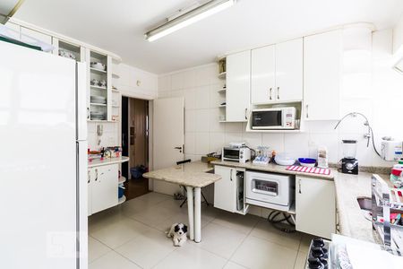 Apartamento à venda com 210m², 3 quartos e 2 vagas Apartamento à venda com 210m², 3 quartos e 2 vagasCozinha