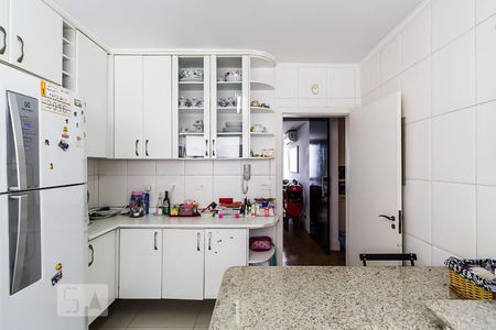 Apartamento à venda com 210m², 3 quartos e 2 vagas Apartamento à venda com 210m², 3 quartos e 2 vagasCozinha
