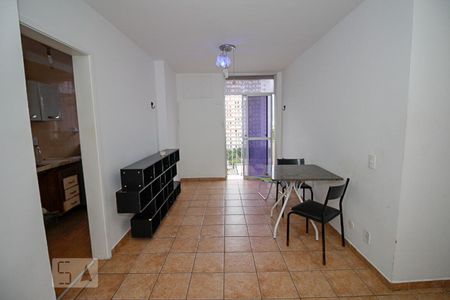 Sala de apartamento à venda com 2 quartos, 55m² em Barra da Tijuca, Rio de Janeiro