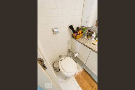 Apartamento à venda com 85m², 3 quartos e 1 vaga Apartamento à venda com 85m², 3 quartos e 1 vagaBanheiro Suíte