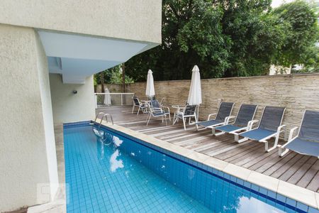 Apartamento à venda com 85m², 3 quartos e 1 vaga Apartamento à venda com 85m², 3 quartos e 1 vagaPiscina
