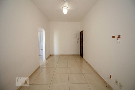 Sala de apartamento à venda com 1 quarto, 55m² em Penha, Rio de Janeiro