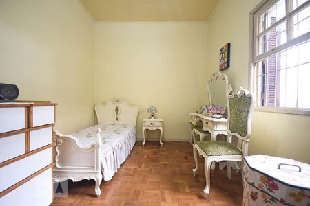 Quarto 2 de casa à venda com 3 quartos, 206m² em Vila Inah, São Paulo