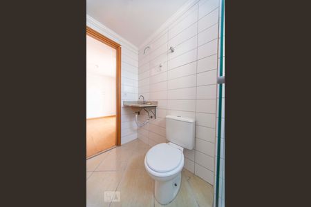 Banheiro  de apartamento à venda com 2 quartos, 51m² em Utinga, Santo André