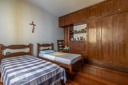 Casa à venda com 386m², 3 quartos e 8 vagas Casa à venda com 386m², 3 quartos e 8 vagasSuíte