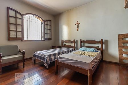 Casa à venda com 386m², 3 quartos e 8 vagas Casa à venda com 386m², 3 quartos e 8 vagasSuíte