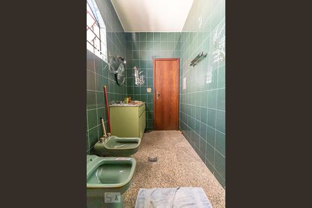 Casa à venda com 386m², 3 quartos e 8 vagas Casa à venda com 386m², 3 quartos e 8 vagasBanheiro da Suíte