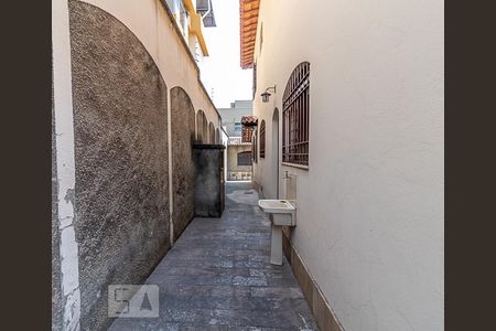 Casa à venda com 386m², 3 quartos e 8 vagas Casa à venda com 386m², 3 quartos e 8 vagasÁrea de Serviço