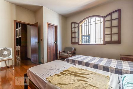 Casa à venda com 386m², 3 quartos e 8 vagas Casa à venda com 386m², 3 quartos e 8 vagasSuíte