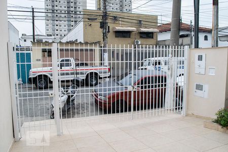 GARAGEM de casa para alugar com 2 quartos, 140m² em Vila Palmeiras, São Paulo