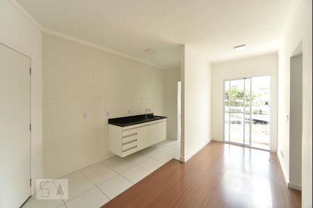 Sala e cozinha de Apartamento com 2 quartos, 39m² Jardim Anália Franco