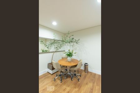 Apartamento para alugar com 54m², 1 quarto e 1 vagaOffice