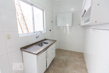 Cozinha de apartamento para alugar com 2 quartos, 50m² em Barra Funda, São Paulo